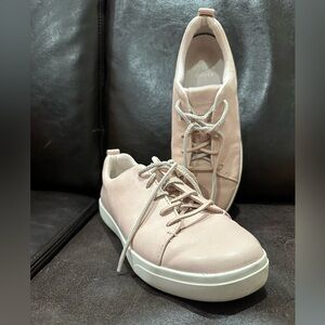 Roots Women's Blush Lace-Up Leather Sneakers